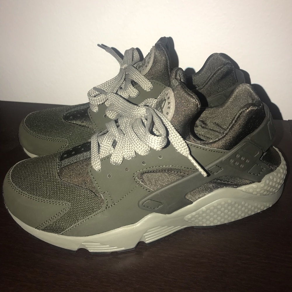 Men’s Size 8.5 Huaraches